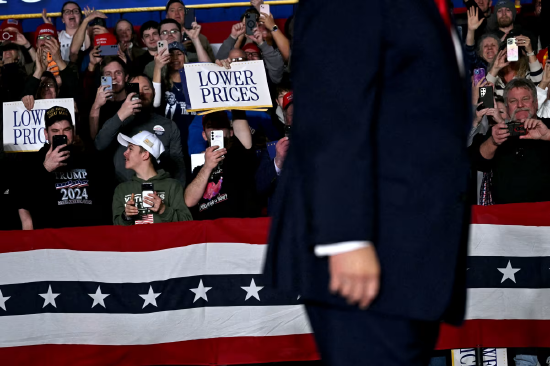 特朗普欲将选民注意力重新聚焦经济领域,此举或令其追悔莫及 第1张 特朗普欲将选民注意力重新聚焦经济领域,此举或令其追悔莫及 第1张