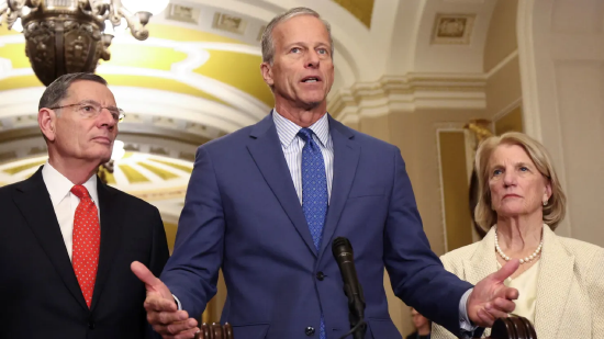 参议院拨款协议投票遇阻，美国政府周六或将陷入部分停摆  第1张