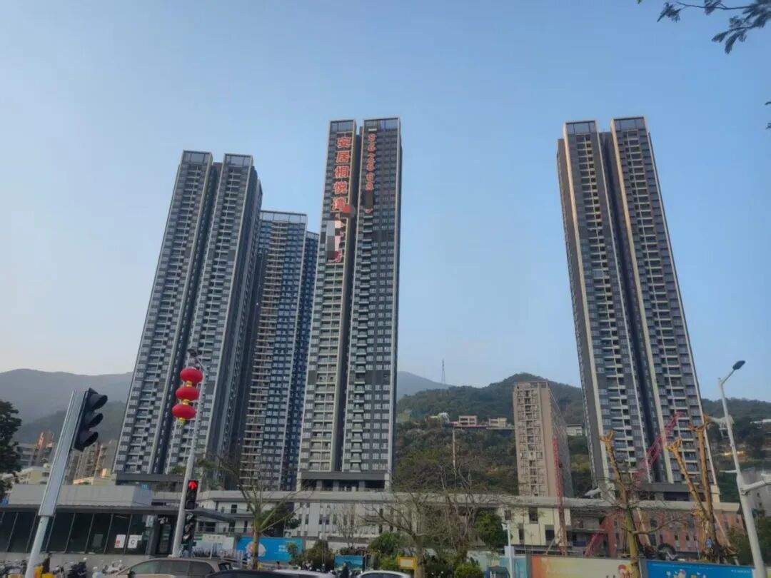 房产中介手机“响个不停”!节后市场回温,重点城市楼市小阳春可期 第1张 房产中介手机“响个不停”!节后市场回温,重点城市楼市小阳春可期 第1张