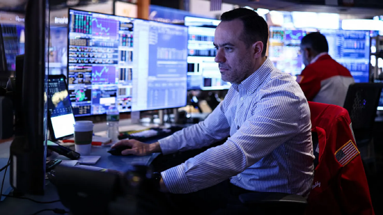 盘前:纳指期货涨0.3% 交易员评估美伊冲突前景 第1张 盘前:纳指期货涨0.3% 交易员评估美伊冲突前景 第1张