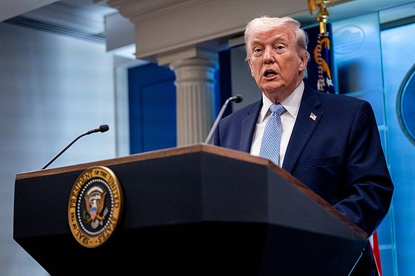 特朗普称若未达成协议 将加大对伊朗军事打击  第1张