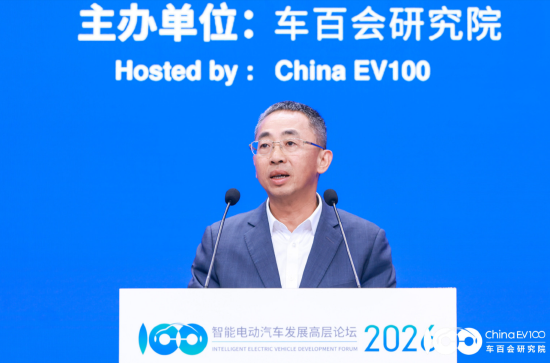 华为董事侯金龙:加快超充网络建设是推动重卡电动化可持续发展的关键 第1张 华为董事侯金龙:加快超充网络建设是推动重卡电动化可持续发展的关键 第1张