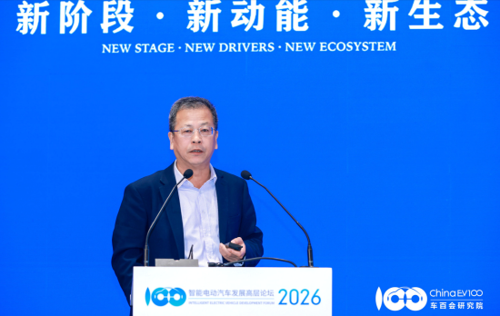 崔东树：推动50岁到70岁人群购车，建议放开驾照限制  第1张