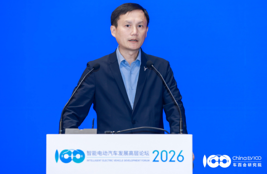 岚图总经理蒋焘：现在车辆屏幕越来越多，但这不会是未来发展趋势  第1张